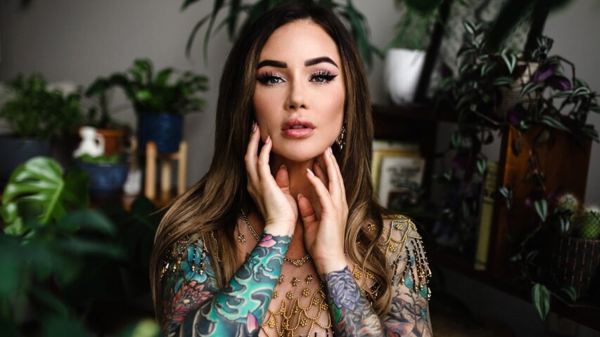 Jessica Wilde at the Condo