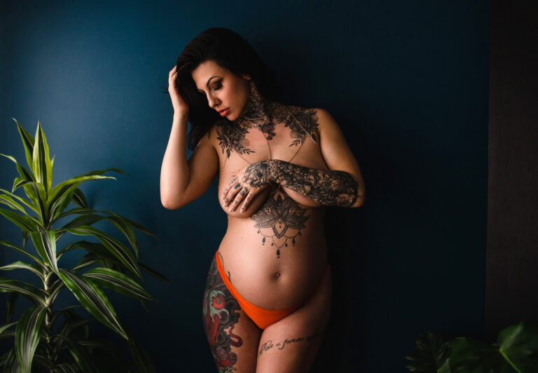 remy-lee-blossom-maternity-nudes-boudoir